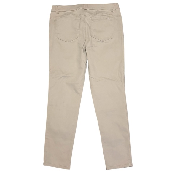 Democracy Jeans - Picture 3 of 7